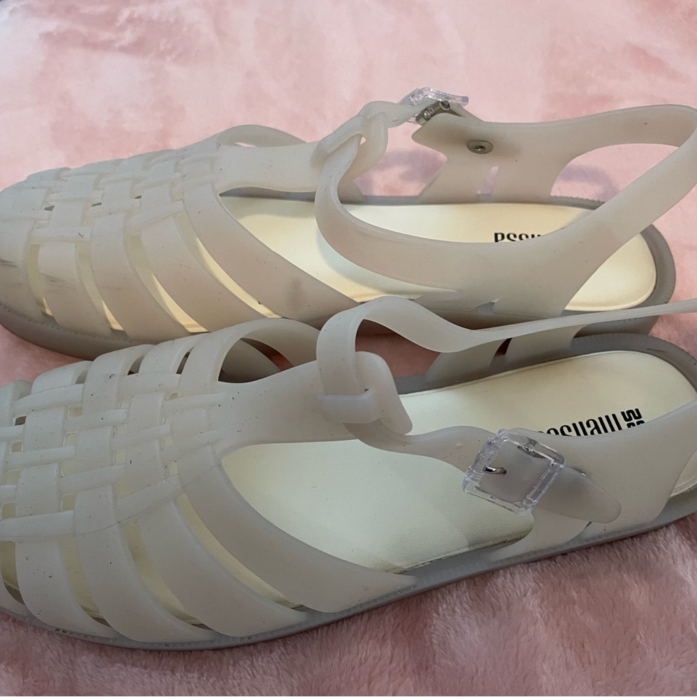 Women's light clear cream butter color Melissa